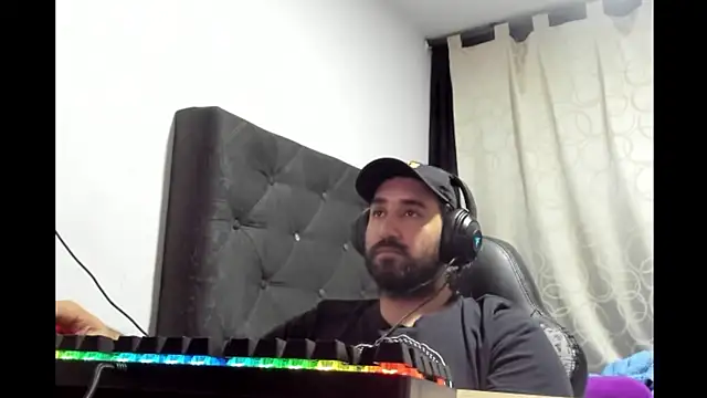 coolfriki online show from March 27, 2026, 11:44 am