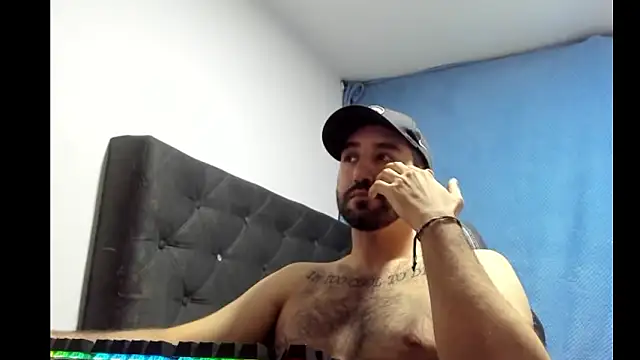 coolfriki online show from February 4, 2026, 11:44 pm