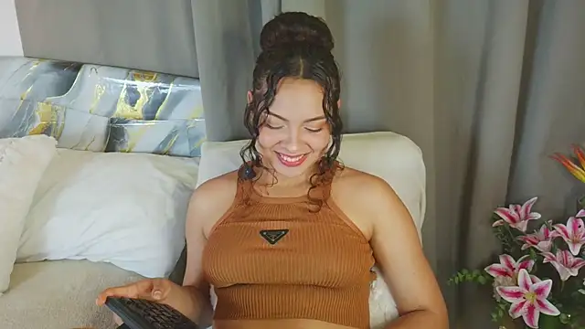  Bella Beth  online show from January 5, 2026, 10:13 pm