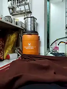 Snapshot of deepti_07 chatting on October 29, 2025, 9:08 am deepti 07 online show from October 29, 2025, 9:08 am