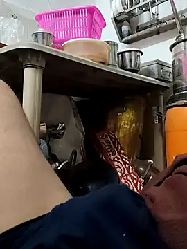 Snapshot of deepti_07 chatting on October 9, 2025, 12:06 pm deepti 07 online show from October 9, 2025, 12:06 pm