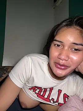 lubotakoxx online show from March 12, 2026, 9:24 am