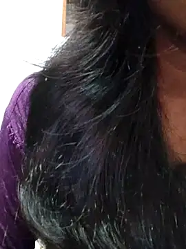 anjali2351 online show from May 9, 2026, 1:03 pm