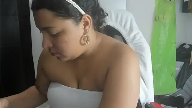 Baby Latin online show from December 3, 2025, 3:18 am