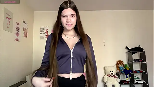 AlmetaBradicich online show from November 7, 2025, 5:56 am