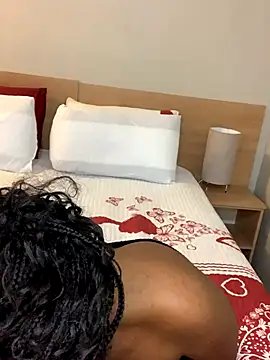 Snapshot of Scarlettxx21 chatting on October 25, 2025, 2:00 am Scarlettxx21 online show from October 25, 2025, 2:00 am