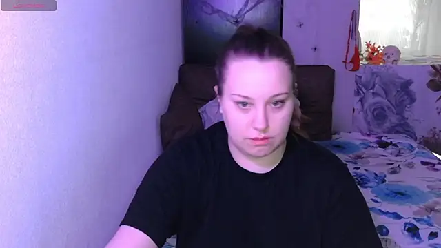 OnikaOrtizZ online show from October 22, 2025, 9:09 am