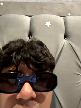 Snapshot of lain213 chatting on October 13, 2025, 5:42 am lain213 online show from October 13, 2025, 5:42 am