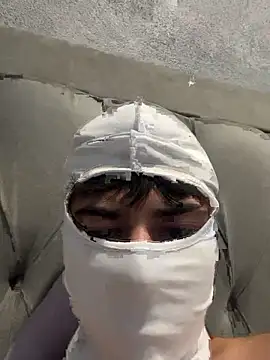 Snapshot of lain213 chatting on October 24, 2025, 8:41 pm lain213 online show from October 24, 2025, 8:41 pm