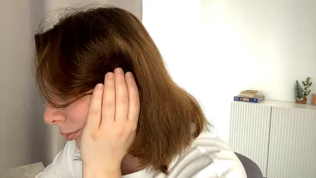 TamekiaSamii online show from November 10, 2025, 7:46 am