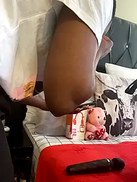 BlackPearlsa online show from November 30, 2025, 11:00 am