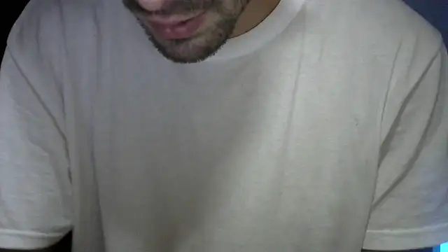 Snapshot of MakabulaAndrey chatting on December 2, 2025, 9:05 pm MakabulaAndrey online show from December 2, 2025, 9:05 pm