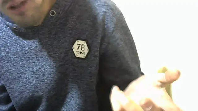 Snapshot of MakabulaAndrey chatting on October 23, 2025, 7:01 pm MakabulaAndrey online show from October 23, 2025, 7:01 pm