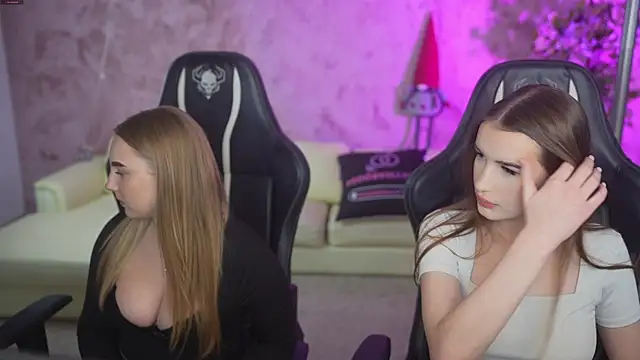 Snapshot of Jane_Love054 chatting on November 21, 2025, 11:31 am Jane Love054 online show from November 21, 2025, 11:31 am