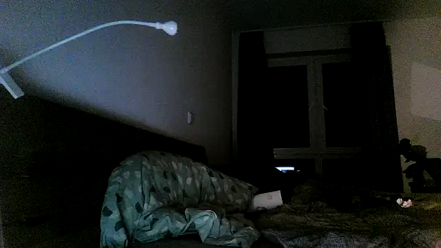 Snapshot of MolleDolle chatting on November 25, 2025, 7:25 pm MolleDolle online show from November 25, 2025, 7:25 pm