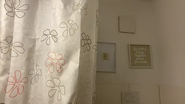 MolleDolle online show from March 18, 2026, 8:53 pm