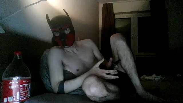 Snapshot of MolleDolle chatting on November 18, 2025, 4:16 am MolleDolle online show from November 18, 2025, 4:16 am