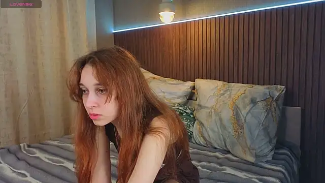 Snapshot of kitsun_ne chatting on October 27, 2025, 8:21 pm kitsun ne online show from October 27, 2025, 8:21 pm