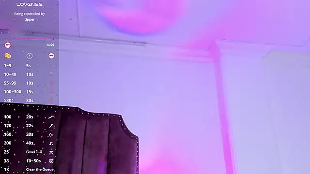 Snapshot of Emma_Saylor chatting on June 14, 2026, 2:24 am Emma Saylor online show from June 14, 2026, 2:24 am