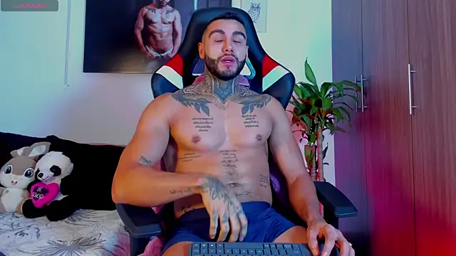 Danny Willson online show from April 20, 2026, 10:18 am