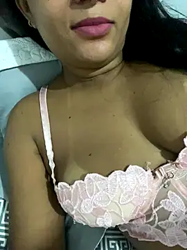 Brunamorenago online show from December 16, 2025, 10:47 pm