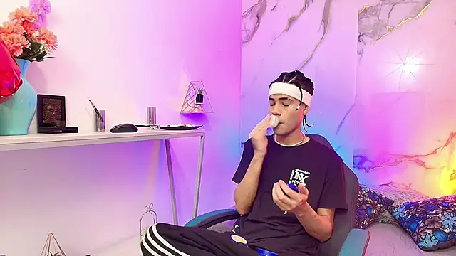 JacobBlackwell  online show from March 4, 2026, 3:36 am