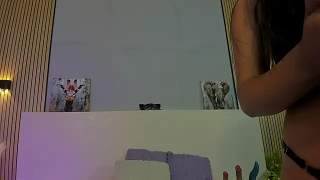 TianaGlow44 online show from March 26, 2026, 5:44 pm