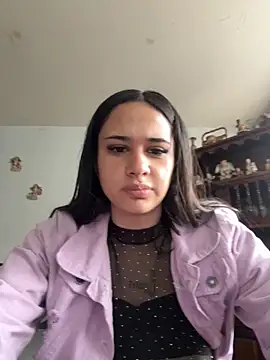 Snapshot of Katherin_dimi chatting on October 6, 2025, 7:36 pm Katherin dimi online show from October 6, 2025, 7:36 pm