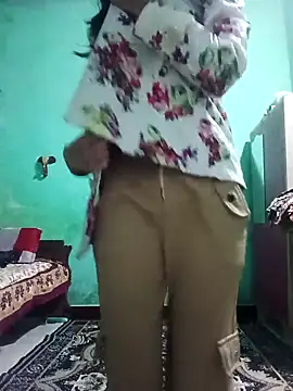 Snapshot of Hornyme18 chatting on November 21, 2025, 4:06 pm Hornyme18 online show from November 21, 2025, 4:06 pm