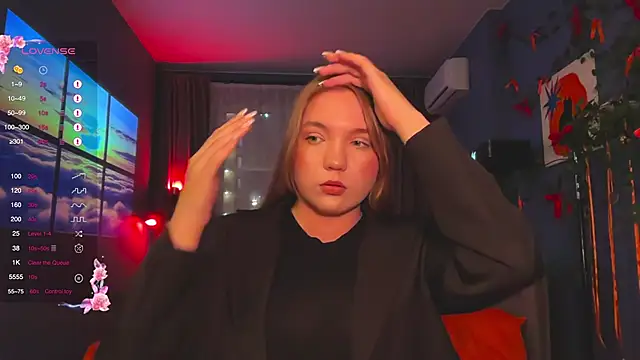 RebeccaEglitis online show from January 13, 2026, 4:44 pm