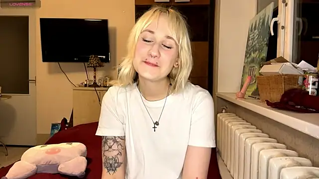 Ulemonala Cute online show from November 9, 2025, 6:56 pm