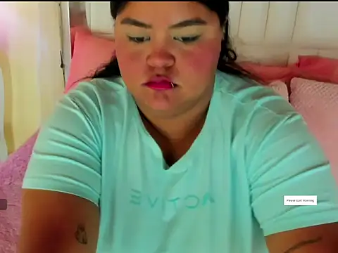 LunaaBlaze online show from November 8, 2025, 12:42 pm