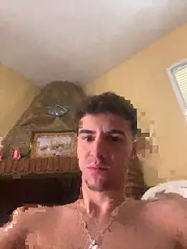 Snapshot of suarezz_ chatting on October 8, 2025, 11:23 am suarezz  online show from October 8, 2025, 11:23 am