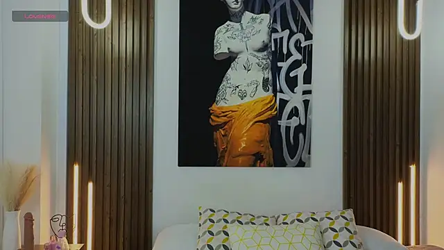 Snapshot of Kitty_Bombon chatting on November 22, 2025, 8:40 pm Kitty Bombon online show from November 22, 2025, 8:40 pm