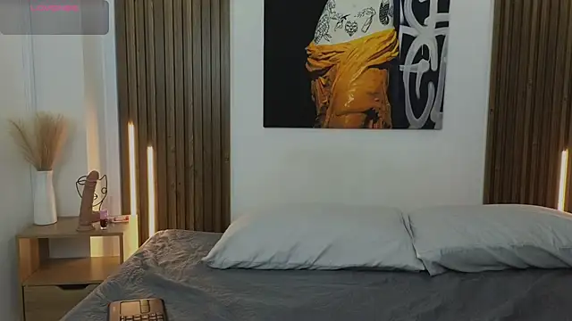 Snapshot of Kitty_Bombon chatting on November 13, 2025, 7:51 pm Kitty Bombon online show from November 13, 2025, 7:51 pm