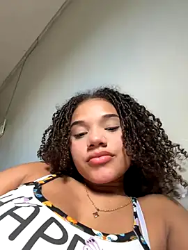 Bombomziin online show from November 1, 2025, 6:13 pm