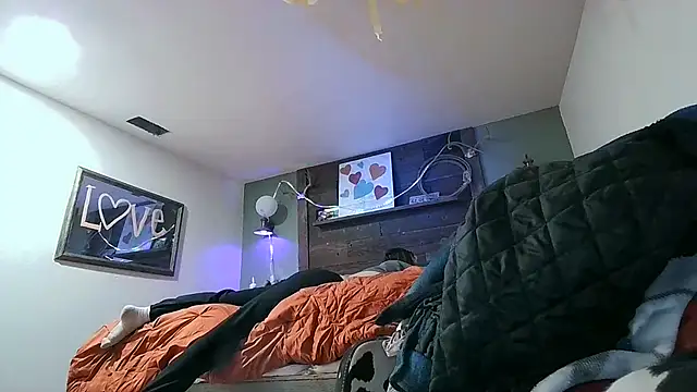 Snapshot of AmeliaAnale8 chatting on February 17, 2026, 8:28 pm AmeliaAnale8 online show from February 17, 2026, 8:28 pm