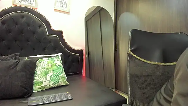 DenzelRios online show from October 31, 2025, 7:10 pm