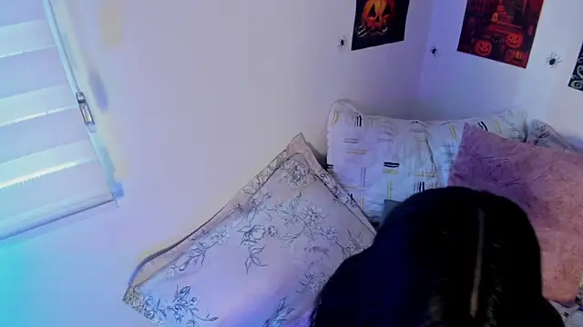 Snapshot of Lilith_salvatoree chatting on October 11, 2025, 1:12 pm Lilith salvatoree online show from October 11, 2025, 1:12 pm