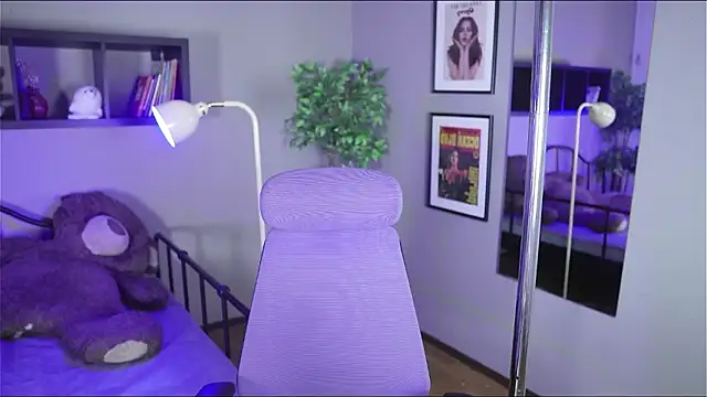 Bayonetta doll online show from March 6, 2026, 1:17 pm