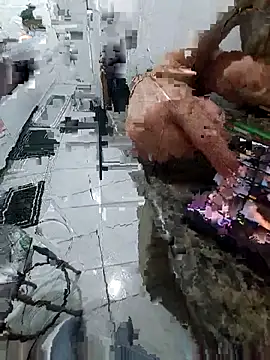 Snapshot of Merlin2310 chatting on November 16, 2025, 4:39 am Merlin2310 online show from November 16, 2025, 4:39 am