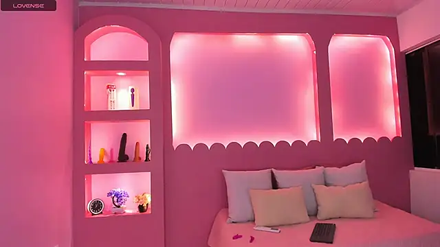 Elena Kink online show from April 16, 2026, 9:39 pm