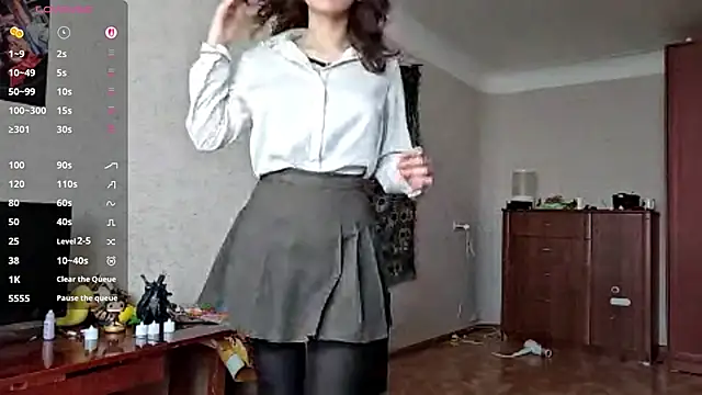 MiaLovelyOne online show from March 15, 2026, 6:53 am