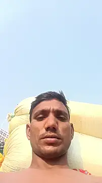 Snapshot of BiggerDickGuy chatting on November 21, 2025, 4:22 am BiggerDickGuy online show from November 21, 2025, 4:22 am