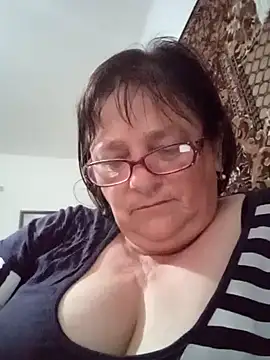 MilaCold5443 online show from April 19, 2026, 4:57 am