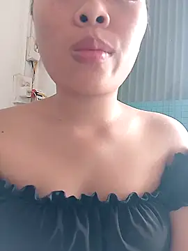 hello-cute online show from October 22, 2025, 5:40 am