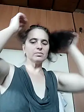 Snapshot of Ella-433 chatting on November 20, 2025, 9:43 am Ella-433 online show from November 20, 2025, 9:43 am