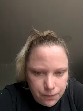 Snapshot of Velvetflamed chatting on October 11, 2025, 6:58 am Velvetflamed online show from October 11, 2025, 6:58 am