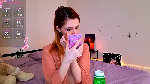 FoxyChpoxi online show from March 5, 2026, 12:57 pm