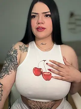 dulcemarianh  online show from June 6, 2026, 3:23 am